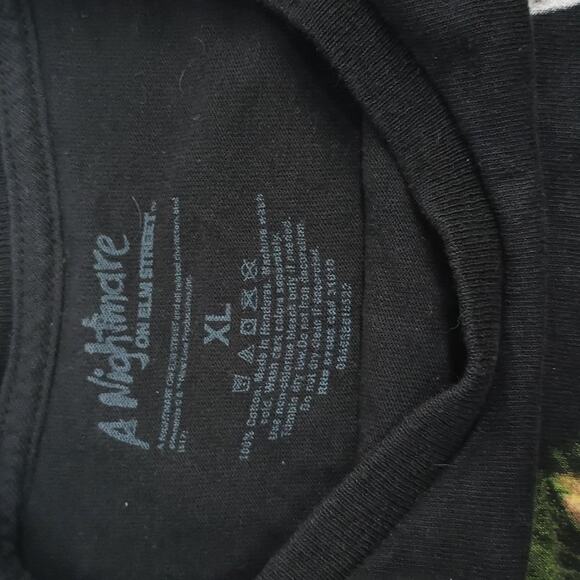 Nightmare Elm Street x Friday the 13th - Halloween on Christmas Mens XL T-Shirt - Picture 3 of 4